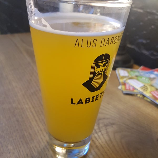 Das Foto wurde bei Labietis atzars Centrāltirgū | Labietis Central Market Beer Branch von Peteris am 3/2/2019 aufgenommen