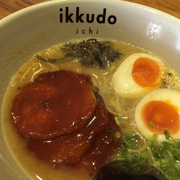 Photo taken at Ikkudo Ichi by Ir U. on 7/25/2015