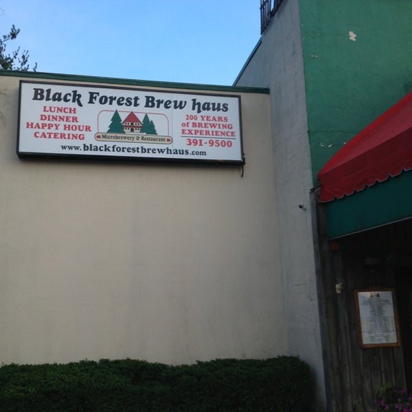 6/26/2013にM. F.がBlack Forest Brew Hausで撮った写真