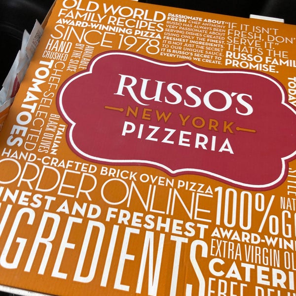 Foto tirada no(a) Russo&#39;s New York Pizzeria por Kevin G. em 10/11/2020