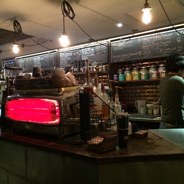 Foto tirada no(a) Ground Central Coffee Company por Amy R. em 2/1/2015