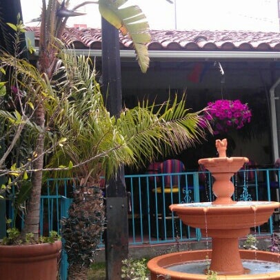 4/14/2013 tarihinde Monica V.ziyaretçi tarafından Hacienda Casa Blanca Mexican Restaurant and Cantina'de çekilen fotoğraf