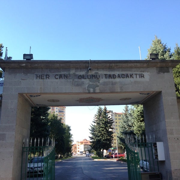 kayseri asri mezarlik 1 kapi melikgazi kayseri
