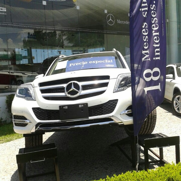 Mercedes Benz Showroom