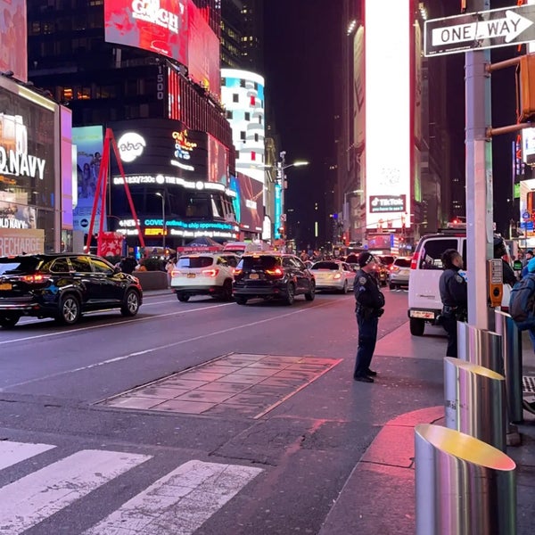 Photo taken at InterContinental New York Times Square by Deem AlTwaijri☔️ on 12/5/2021