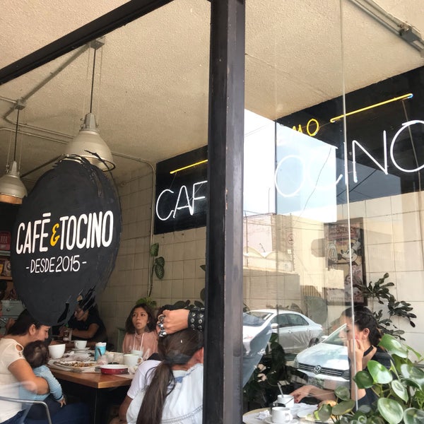 Photo prise au Café &amp; Tocino par María O. le4/15/2019