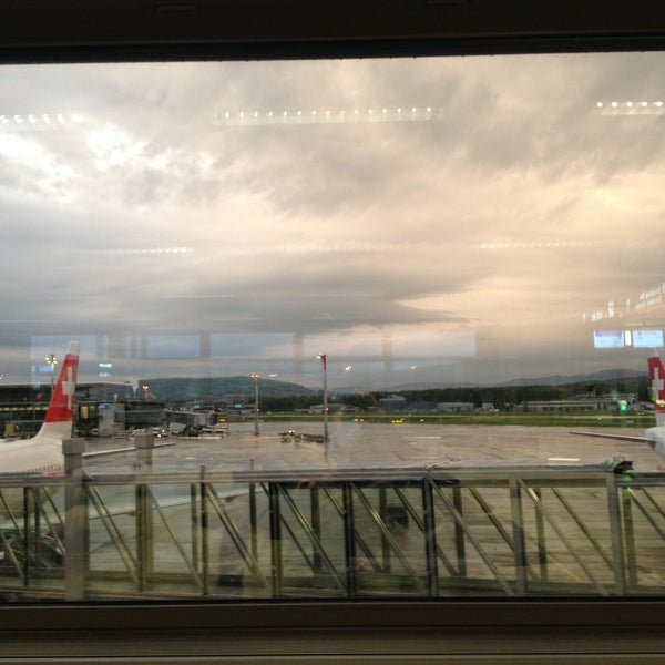 Foto tomada en Zurich Airport (ZRH)  por Wolfgang S. el 5/9/2013