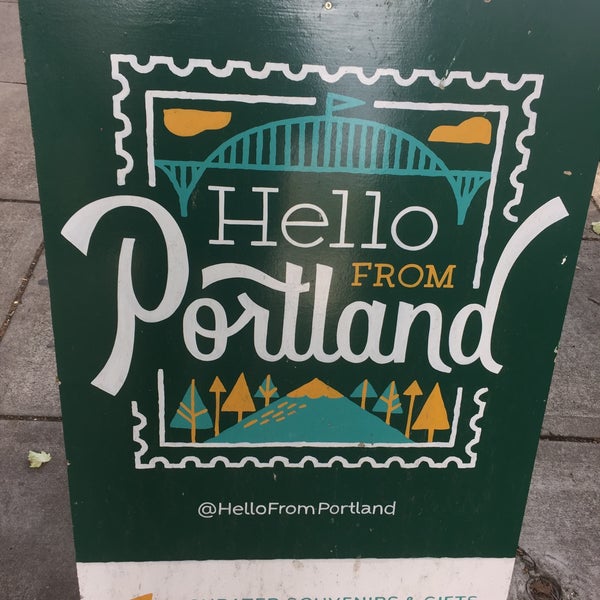 Foto scattata a Hello From Portland da Joe H. il 6/9/2018