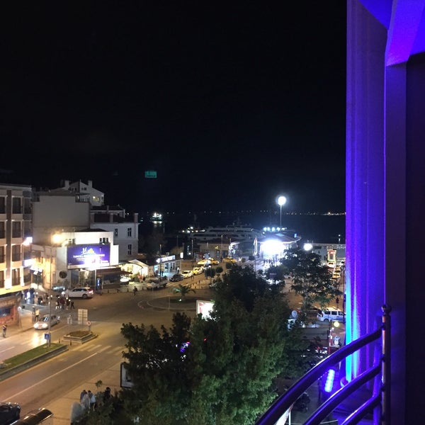 Foto tomada en Hotel Artur  por Ercan Ö. el 9/26/2017