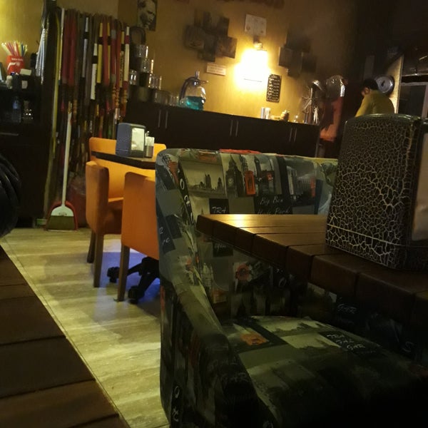 รูปภาพถ่ายที่ Yapboz Cafe โดย Numan O. เมื่อ 11/24/2017