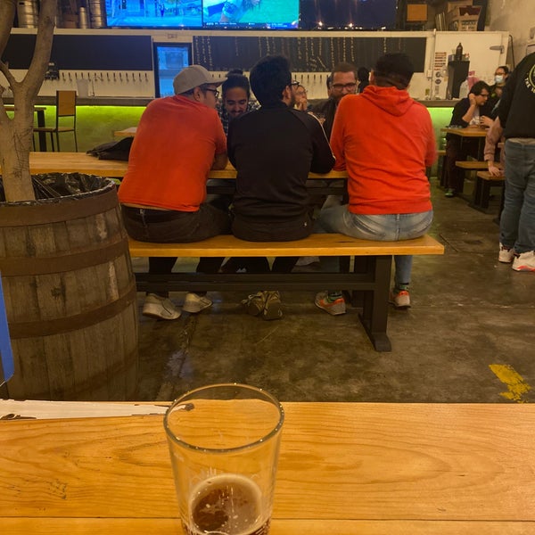 Das Foto wurde bei HOP The Beer Experience 2 von Estefanía Lizzette ™. am 10/29/2021 aufgenommen