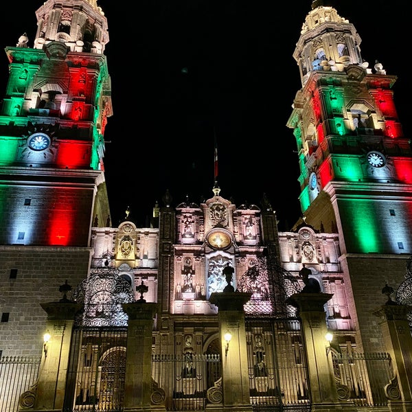 9/4/2022 tarihinde Estefanía Lizzette ™.ziyaretçi tarafından Catedral de Morelia'de çekilen fotoğraf