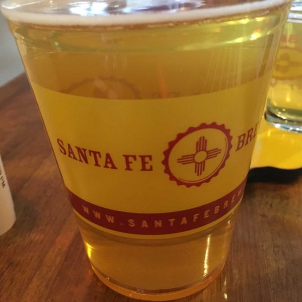 Снимок сделан в Santa Fe Brewing Company пользователем Skye M. 6/23/2019