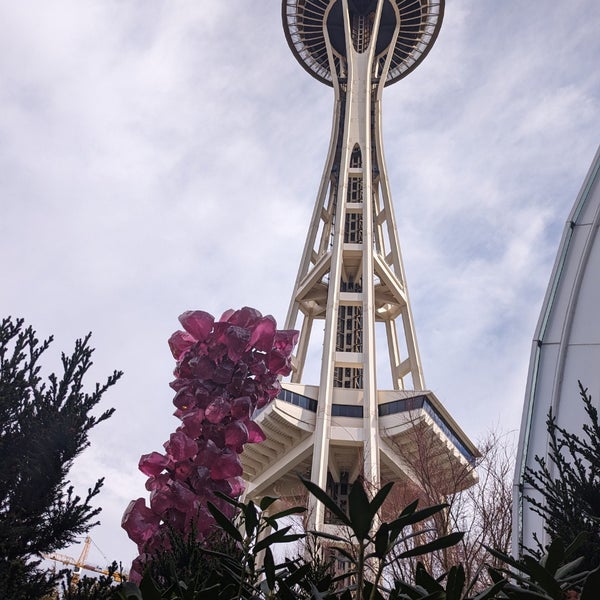 Foto diambil di Seattle Center oleh Matthew D. pada 3/13/2023