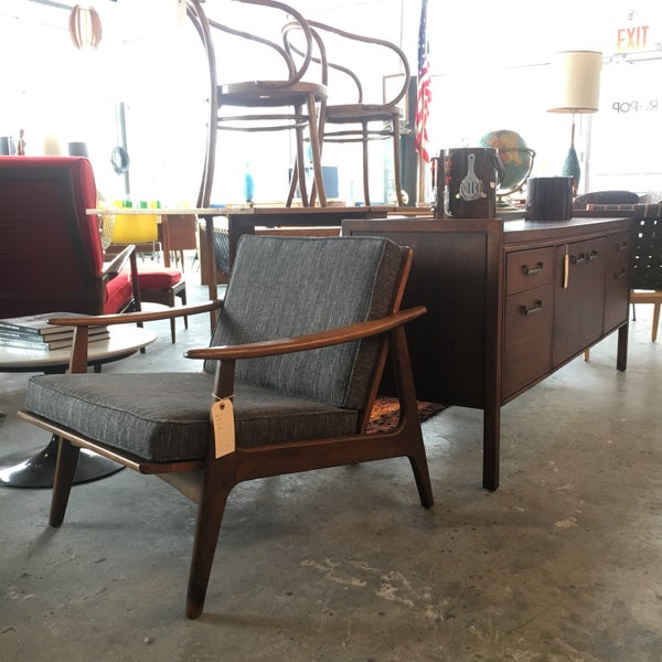 Carefully displayed selection of reasonably priced everyday midcentury items mixed in with misc. designer pieces priced half of going worth. Graduate from Ikea. If u r in the know this is where 2 go.