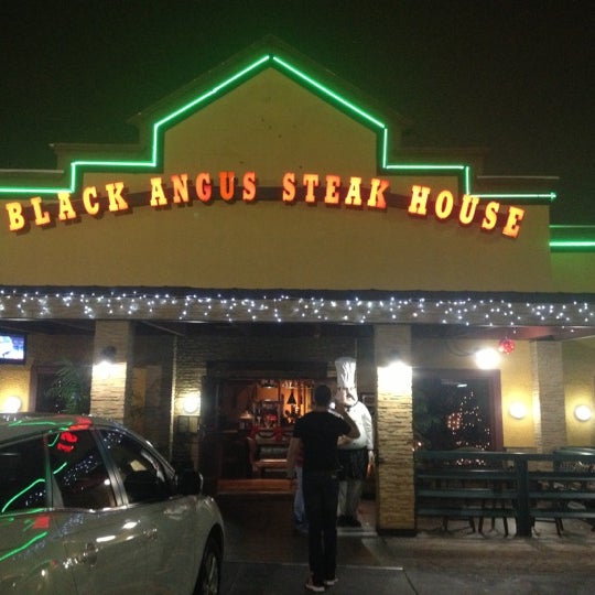 Photo taken at Black Angus Steakhouse by Jose C. on 11/29/2012