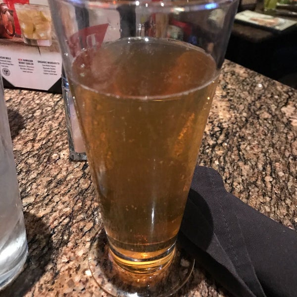 Photo taken at BJ&#39;s Restaurant &amp; Brewhouse by Norah E. on 2/11/2018