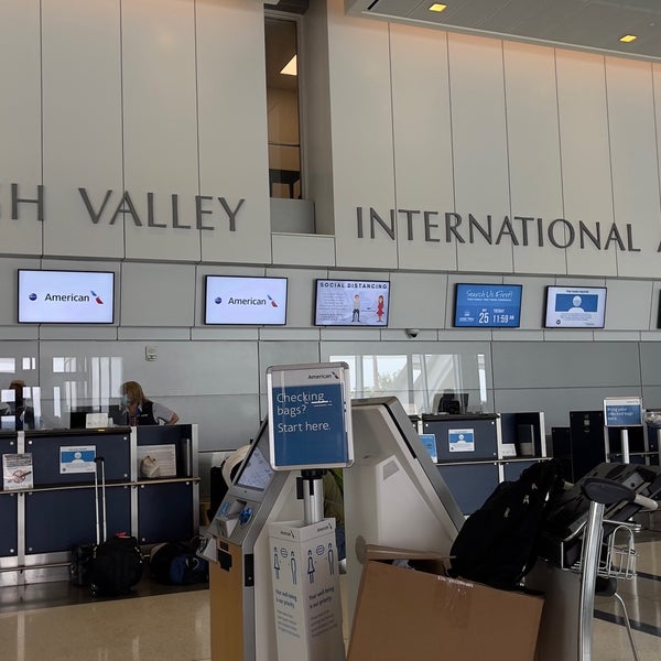 รูปภาพถ่ายที่ Lehigh Valley International Airport (ABE) โดย Scooter M. เมื่อ 5/25/2021