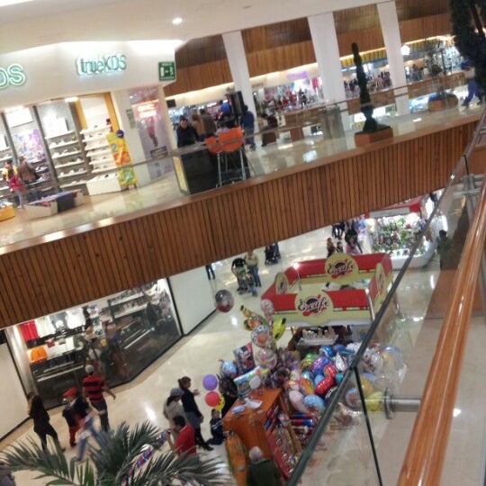 Plaza Patria - Av. Patria 45160