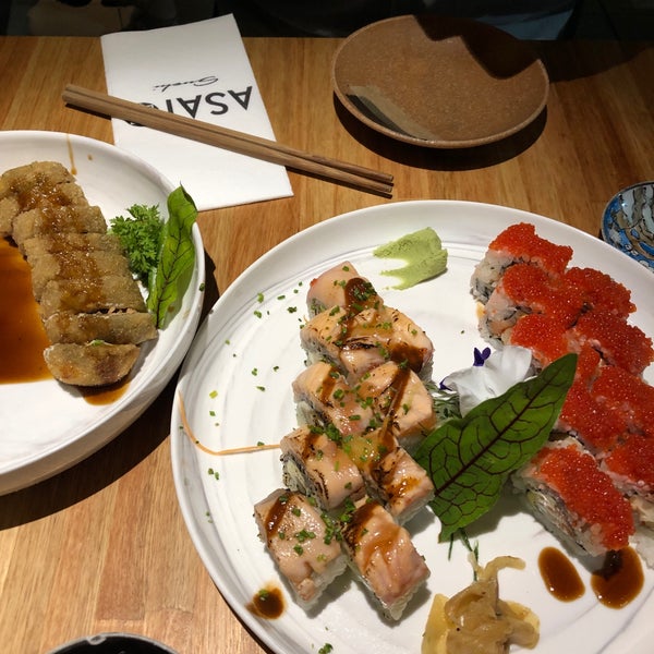 11/18/2018 tarihinde Glen B.ziyaretçi tarafından Asato Sushi &amp; Asian food'de çekilen fotoğraf