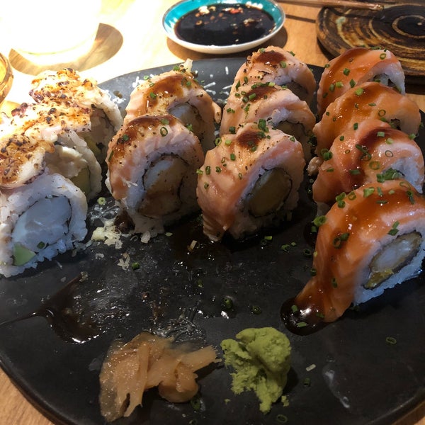 10/9/2019 tarihinde Glen B.ziyaretçi tarafından Asato Sushi &amp; Asian food'de çekilen fotoğraf