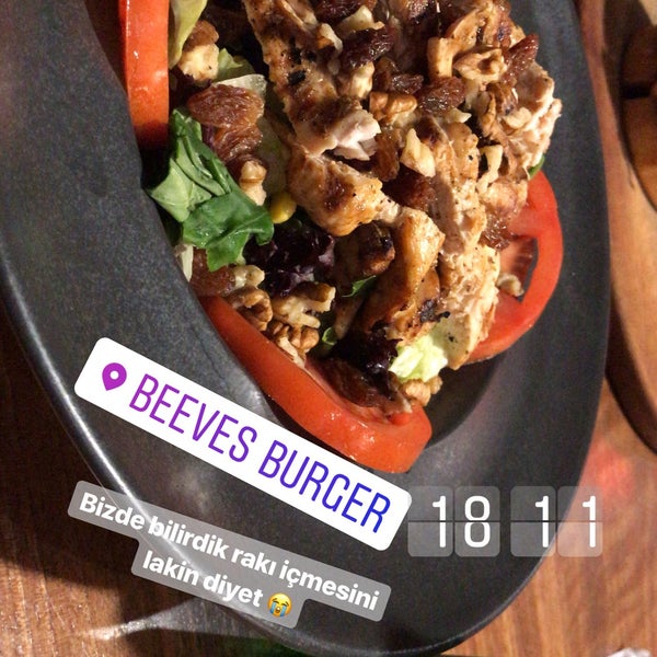 รูปภาพถ่ายที่ Beeves Burger โดย Kemal Ş. เมื่อ 3/3/2019