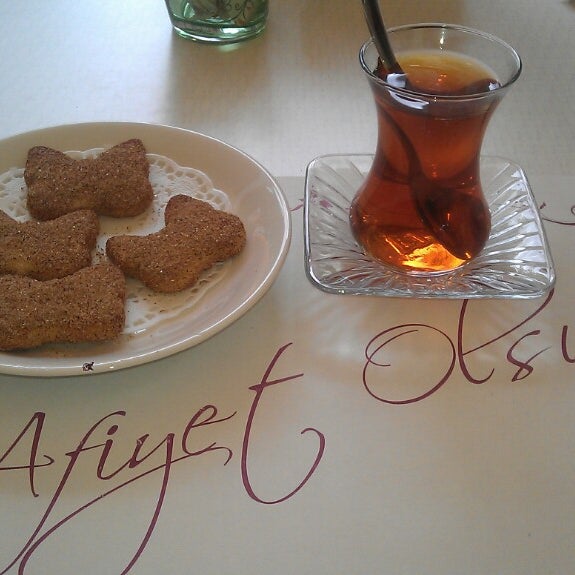 Photo prise au Berenis Pasta &amp; Cafe par Aysegul K. le10/1/2013