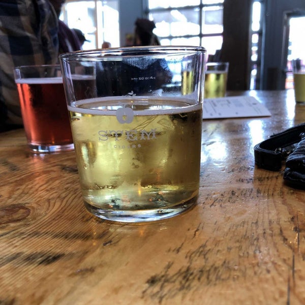 Photo taken at Stem Ciders by Drew D. on 10/2/2019