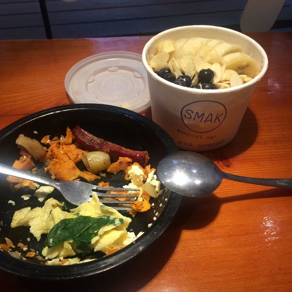Foto scattata a SMAK healthy fast food da Eva S. il 9/20/2018