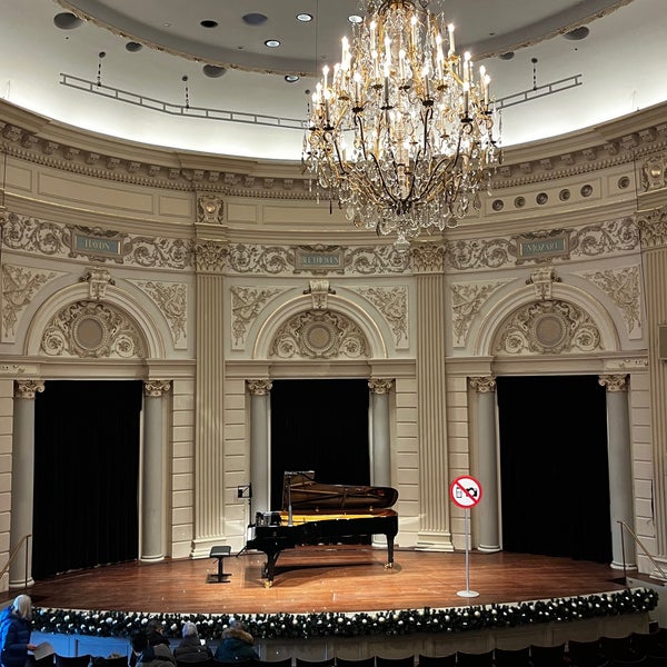 Das Foto wurde bei Het Concertgebouw von Eunice K. am 12/14/2022 aufgenommen
