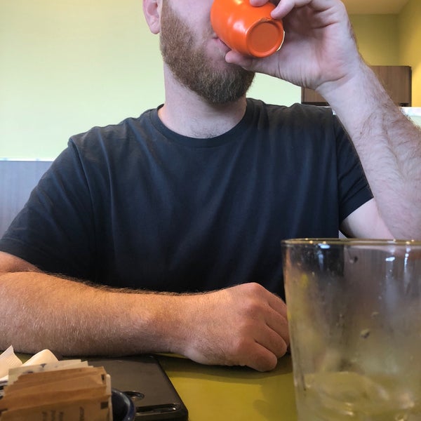 Photo taken at Snooze, an A.M. Eatery by Pete C. on 9/20/2018