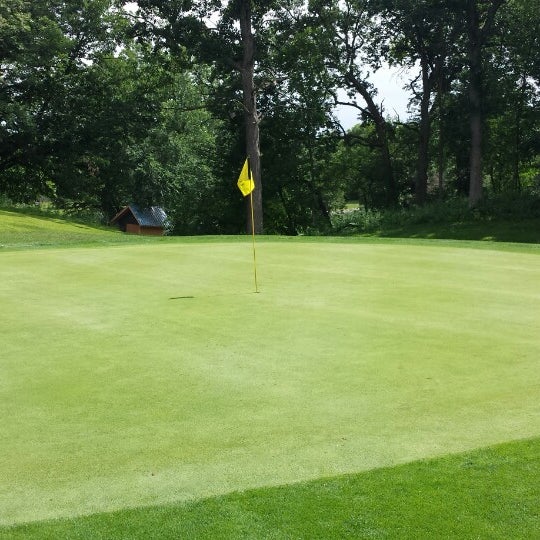 Foto scattata a Theodore Wirth Golf Course da Frederick G. il 8/5/2013