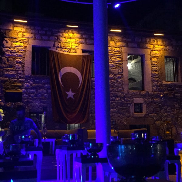 Das Foto wurde bei Küba Restaurant &amp; Lounge Bar von Okan Ş. am 5/23/2019 aufgenommen