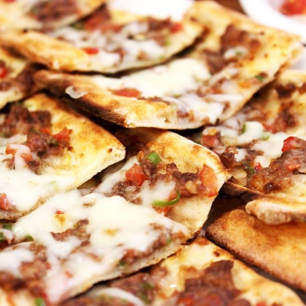 Oz Develi Etli Pide Salonu Beyoğlu�da Türk Restoranı