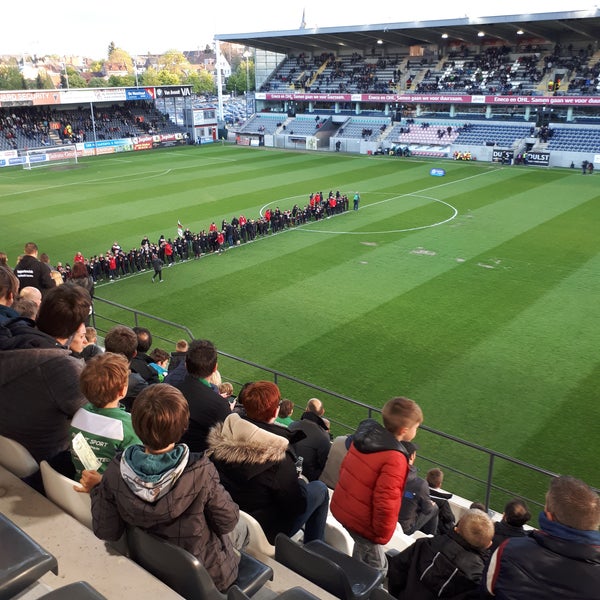 Foto diambil di King Power @ Den Dreef Stadion (OHL) oleh Raf D. pada 4/28/2017