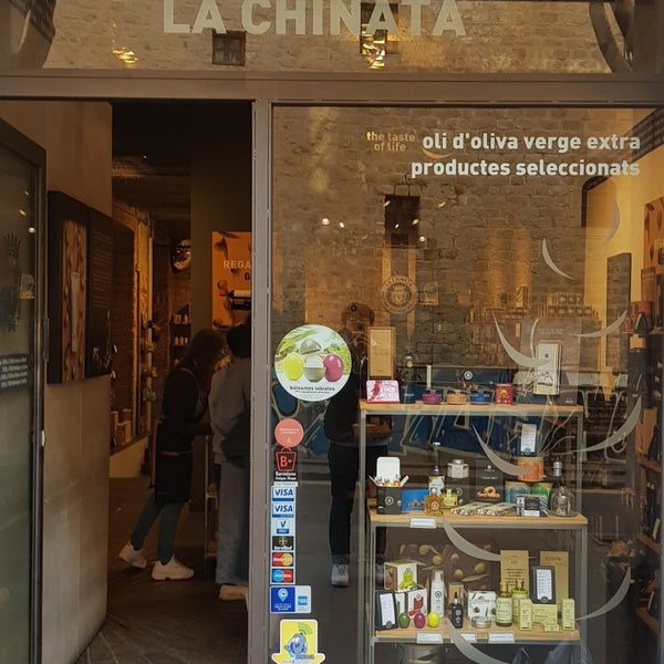 Photo taken at LA CHINATA BARCELONA RAVAL by Inyoung S. on 2/21/2019