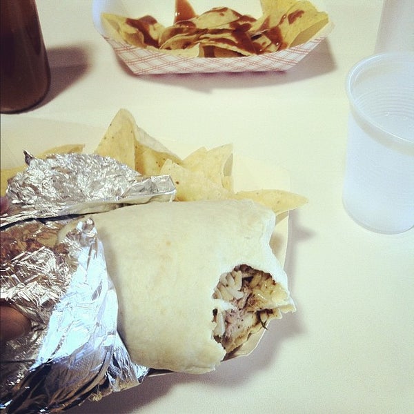 12/10/2012 tarihinde Bryan S.ziyaretçi tarafından Burrito Bros.'de çekilen fotoğraf