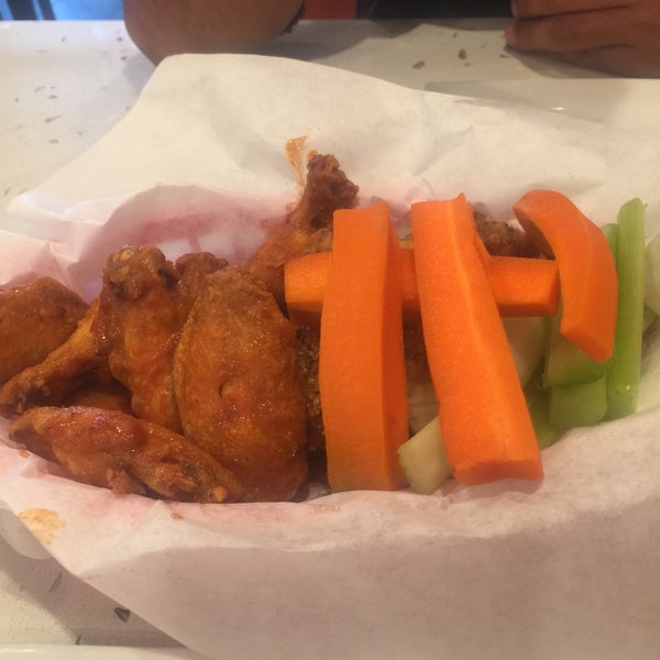 Hot Wings Cafe City Center Glendale, CA