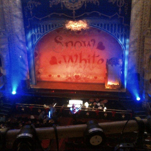 12/12/2012 tarihinde Appleee ❤️ziyaretçi tarafından Kings Theatre'de çekilen fotoğraf