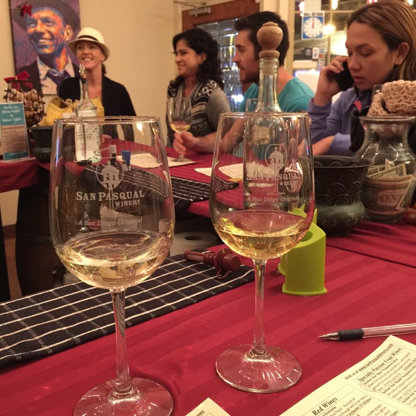 Foto tirada no(a) San Pasqual Winery Tasting Room por Justin S. em 1/3/2015