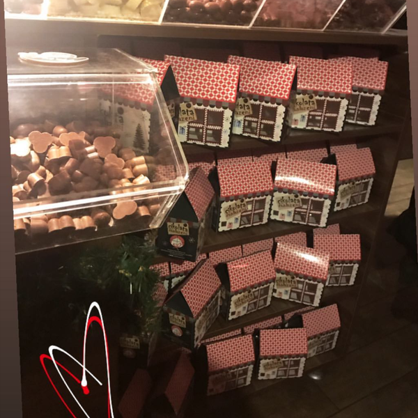 6/12/2019 tarihinde Burcin B.ziyaretçi tarafından Çikolata Mahzeni'de çekilen fotoğraf