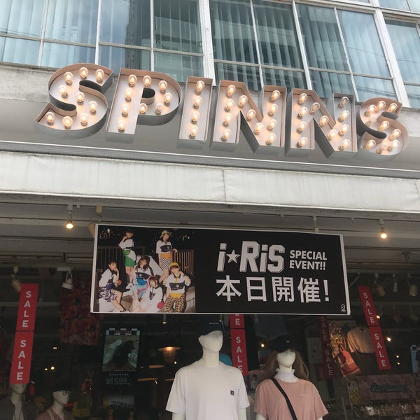 スピンズ 名古屋店 中区の婦人服