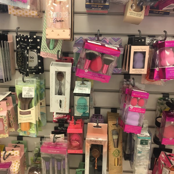 South Keys Shopping Centre South KeysGreenboro West 2210 Bank St