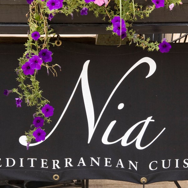 รูปภาพถ่ายที่ Nia Restaurant โดย Nia Restaurant เมื่อ 6/19/2014