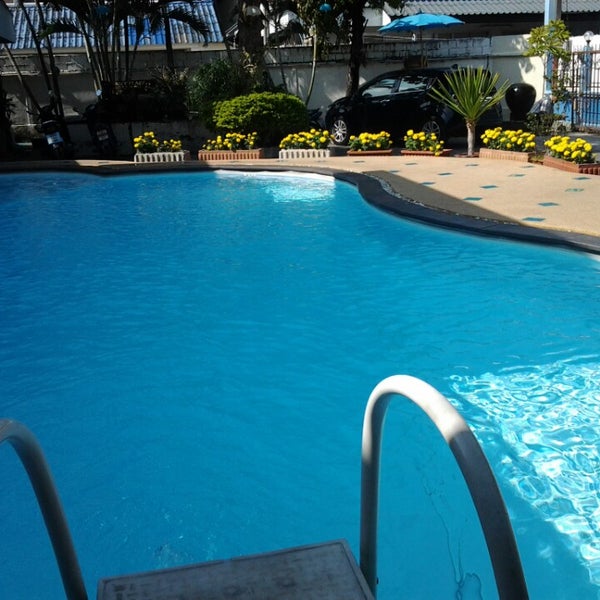 Nice place 2. My place guest house. ресторан найс плейс шуя. накаляя статуя на месте massena. площадь россетти ницца.