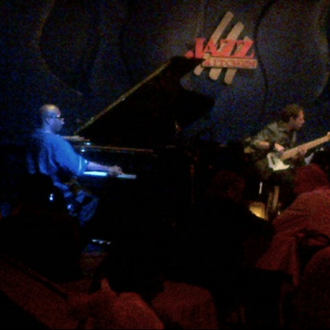 5/11/2013에 Tom C.님이 Jazz Kitchen에서 찍은 사진