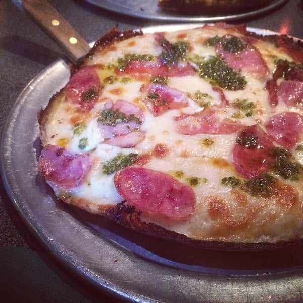 8/22/2015にRegina O.がJuan Pan Pizzaで撮った写真