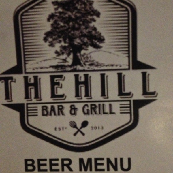 Foto diambil di The Hill Bar &amp; Grill oleh Amy K. pada 8/25/2013