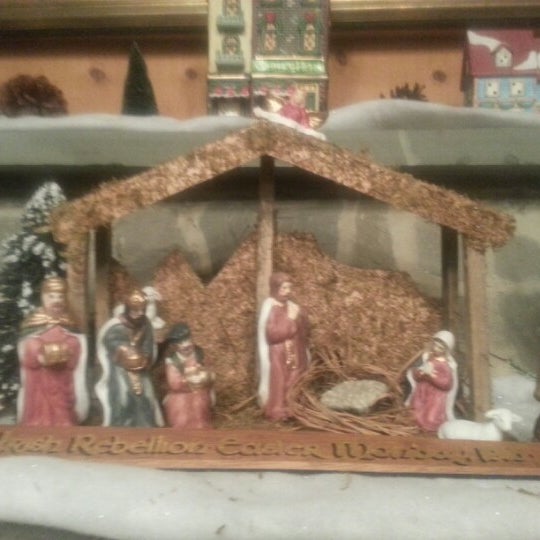 12/27/2012 tarihinde Monica V.ziyaretçi tarafından Killarney House'de çekilen fotoğraf