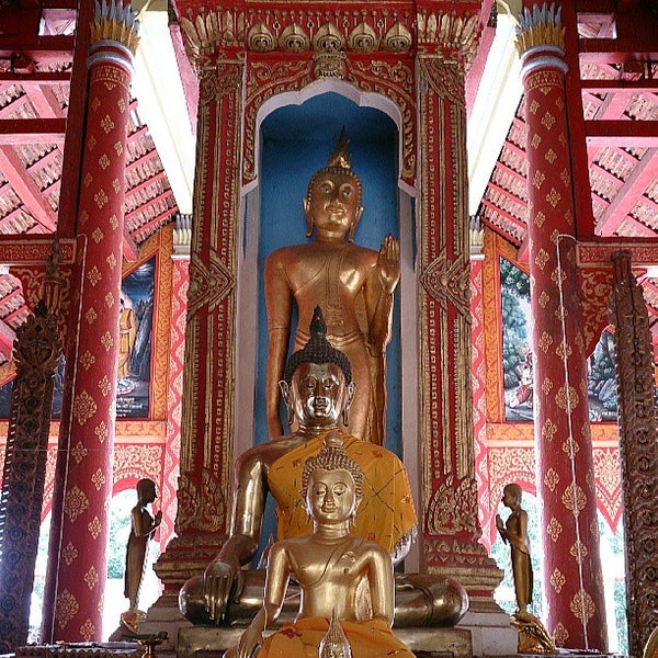 Photo taken at Wat Phra That Sadet by Athip C. on 6/22/2013